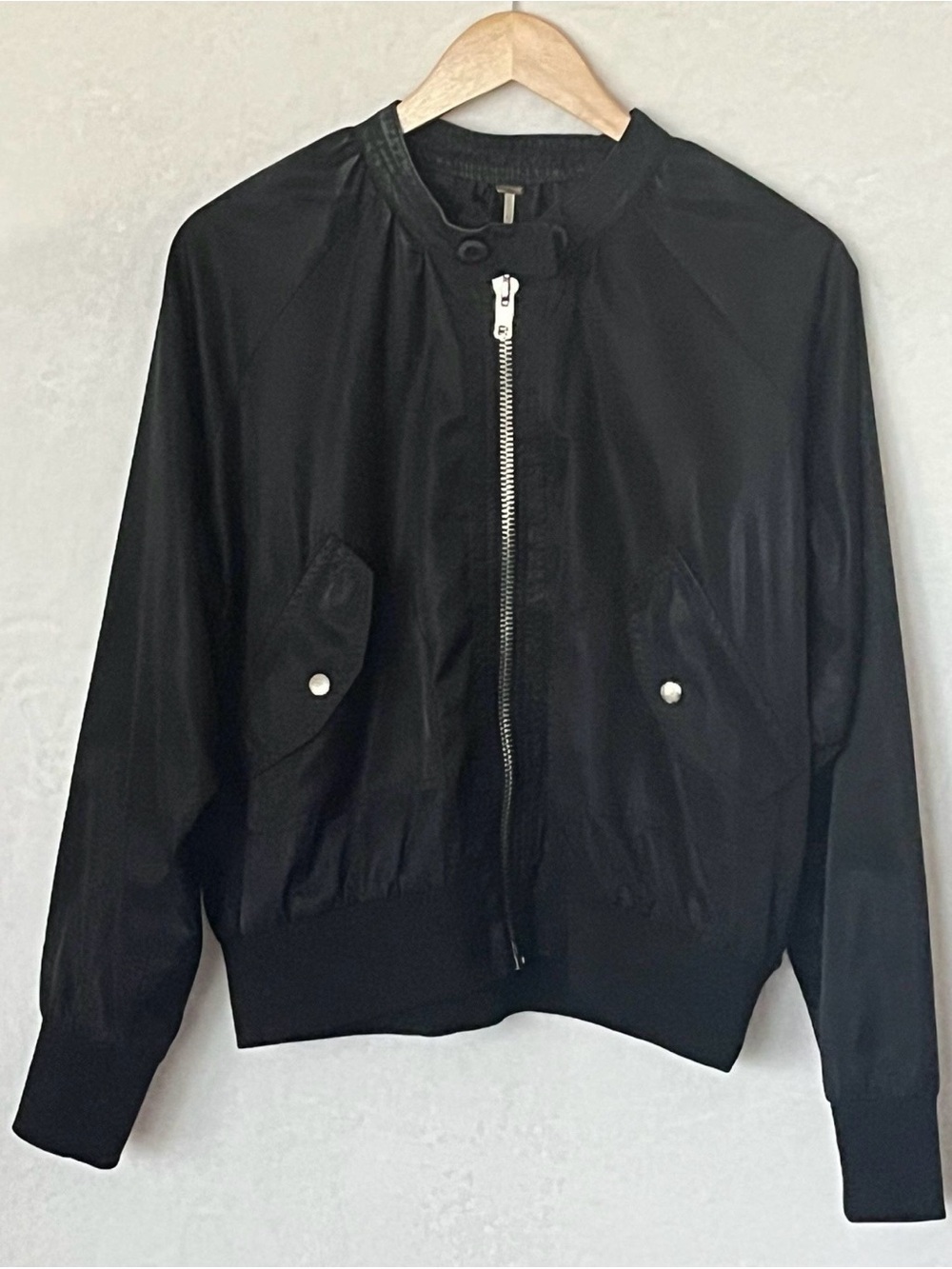 Free People Black Women's Bomber Jacket - Classic Zip Front M